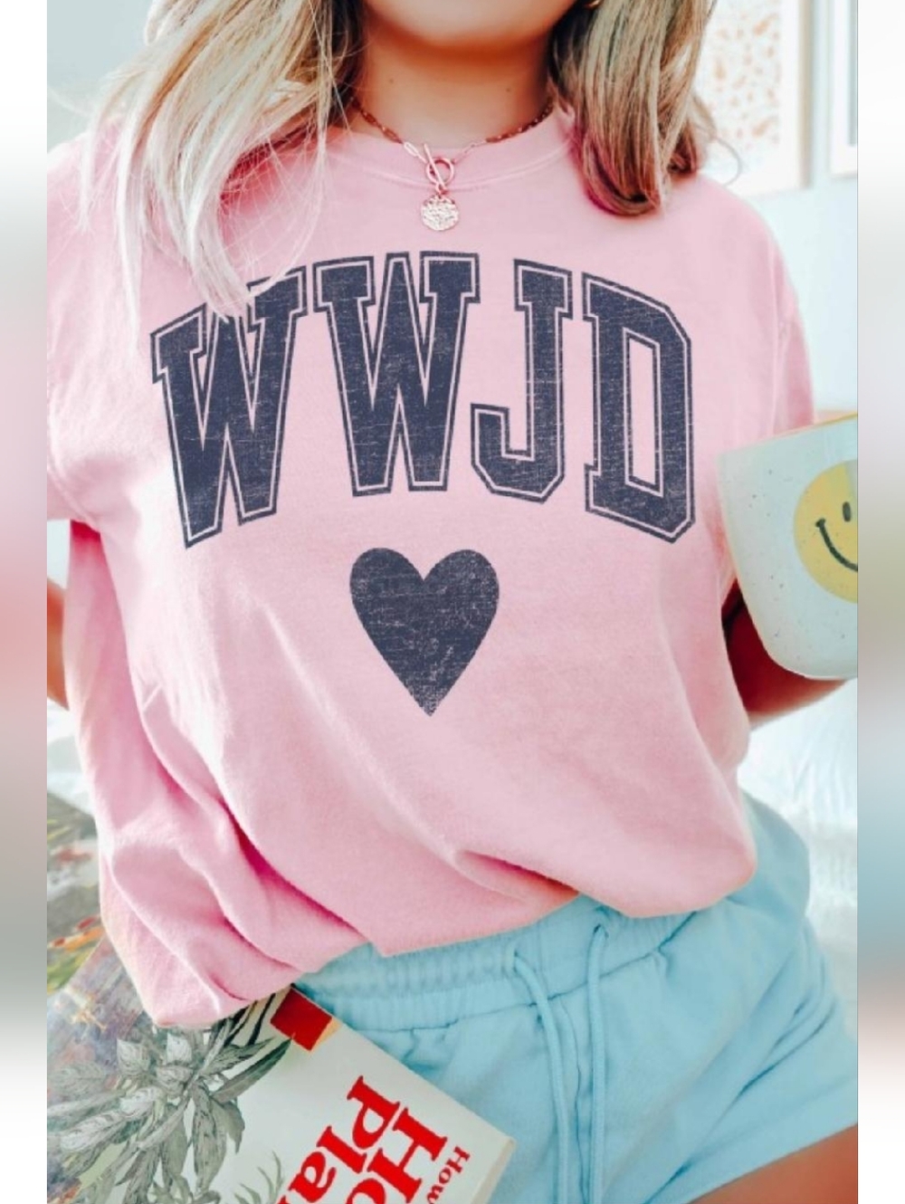 🩷EUC SUPER MRKT "WWJD💙Graphic T-Shirt" 💯% Cotton🙌🏻 Light Pink🩷 /Navy💙 M/L